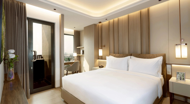 Suite Premier Somerset Queen City Semarang