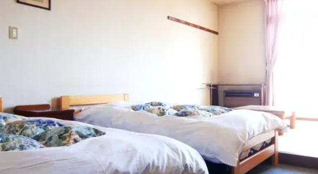 Monmont Tsugaike, Prenota Hotel Otari 