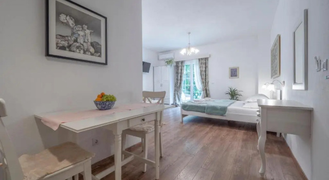 Апартаменты Цокольный этаж Marinero Apartments