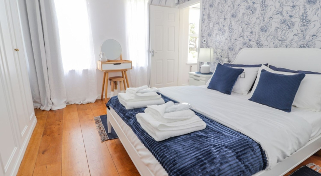Mount House, Book Feriehus Meliden 