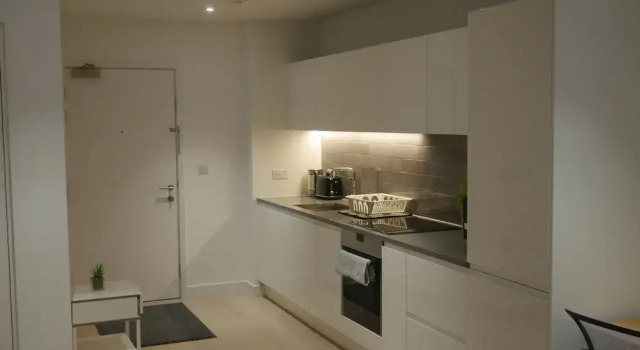 Stunning 1-bed Apartment in London, Varaa Huoneisto Asunnot kohteessa Merseyside, Huoneisto
