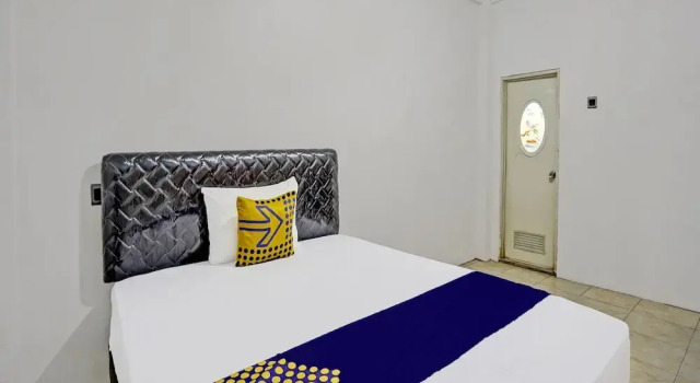 Номер Standard Hotel O Griya Sandi Residence Family NearPantai Boom