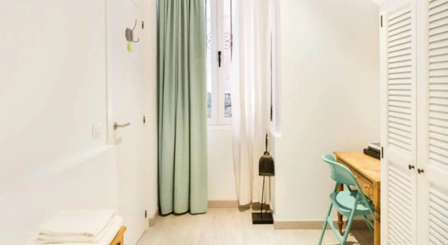 Explore a Walkable Neighborhood around a Comfy Apartment, Забронировать Апартаменты/квартира Мадрид Провинция Мадрид, рядом с Дом-музей Лопе де Вега