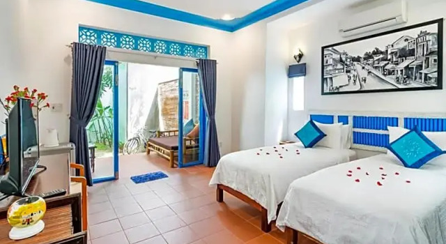Двухместный номер Deluxe с балконом Local Beach Homestay