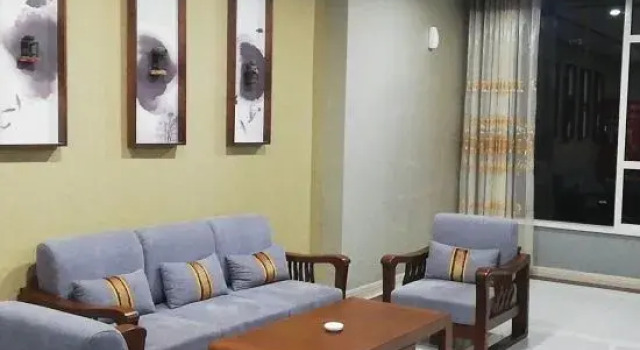 Yanchuan Tianze Business Hotel, Prenota Hotel Yanan Shaanxi