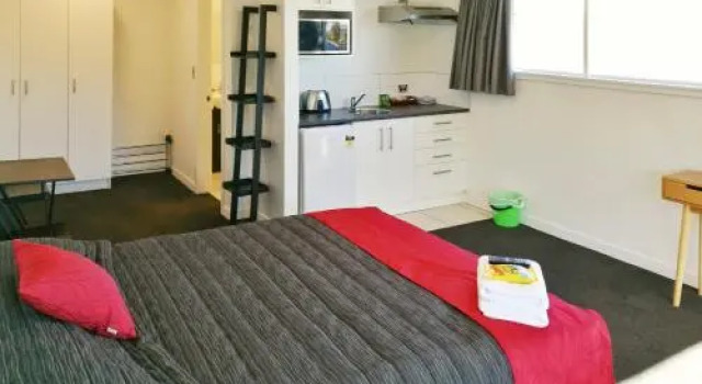 The Hibernian Studio Apartments - 4 Latter Street