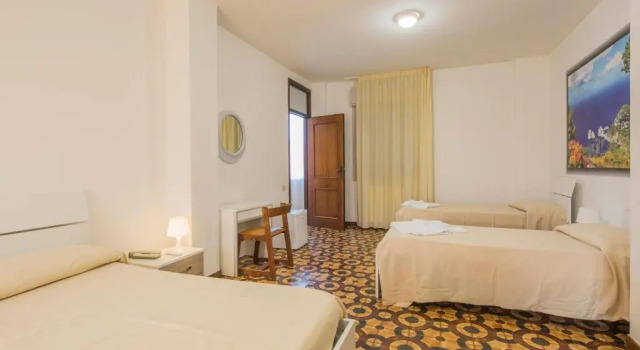 Семейный номер Standard Hotel Rosy