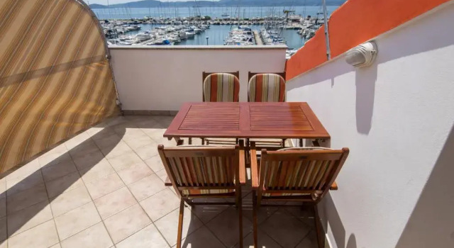 Апартаменты c 1 комнатой с видом на море Apartments Onorina