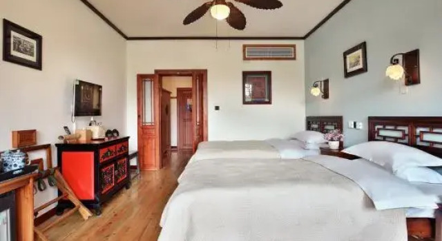 Номер Standard с балконом и с видом на реку Yangshuo Mountain Retreat