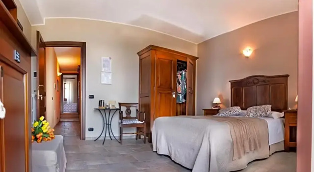 Il Borgo B&B, Prenota Bed & breakfast Castellinaldo d'Alba Langhe