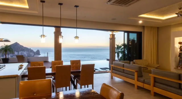 Great Cabo Location for Large Group at Villa Jade de Law