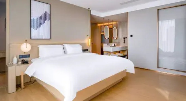 Люкс Deluxe Lavande Hotel (Huzhou Changxing Taihu Avenue)