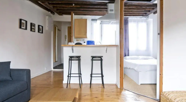 Apart Inn Paris - Rosiers, Забронировать Отель 4-й округ: Отель-де-Виль Париж, рядом с Станция метро Rambuteau