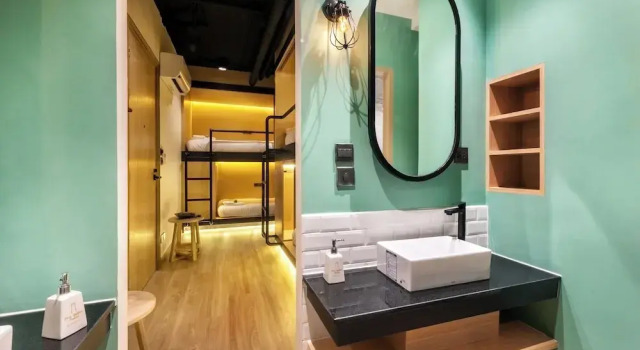 Четырёхместный номер Standard Phra Nakhon Poshtel