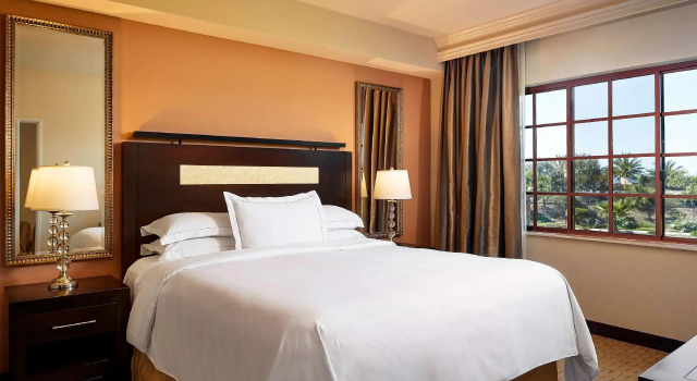 Четырёхместный люкс с 2 комнатами Hilton Grand Vacations at MarBrisa