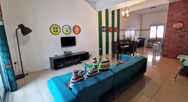 Номер Standard с балконом The Woodz Homestay - 2 Storey House