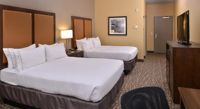 Четырёхместный номер Standard Holiday Inn Express & Suites Page - Lake Powell Area by IHG