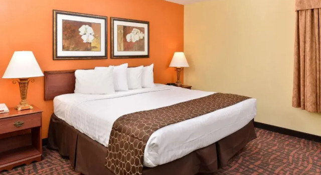 Номер Standard Best Western Louisville East Inn & Suites