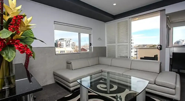Апартаменты Superior Honeysuckle Executive Apartments