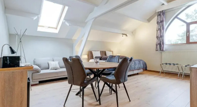 B&B Alury, Buchen Sie Bed & Breakfast Hotels in Limburg mit Parkplatz, Parkplätze
