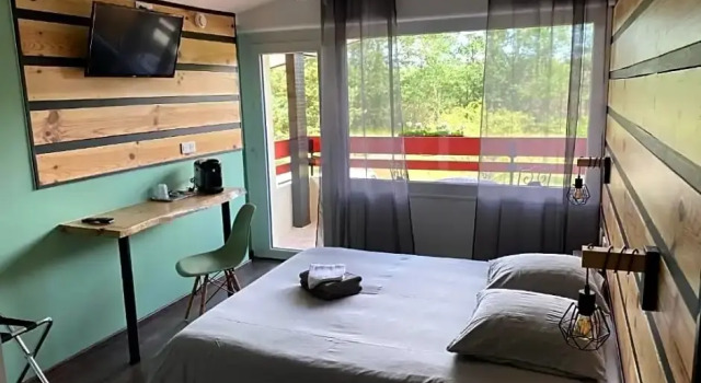 Номер Standard Hôtel Paris Madrid avec Piscine et restauration