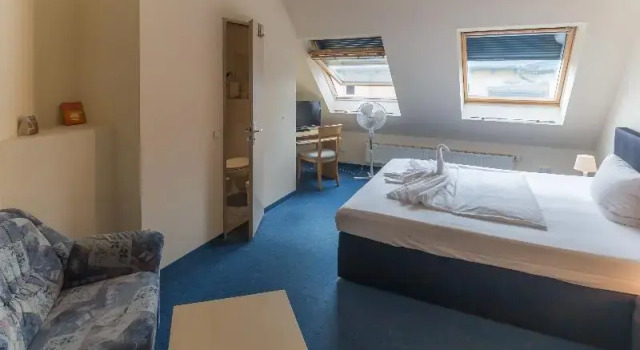 Standart oda Hotel Comenius