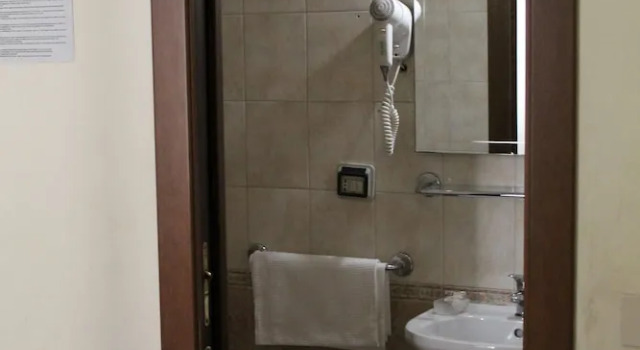Номер Economy Hotel Pomezia