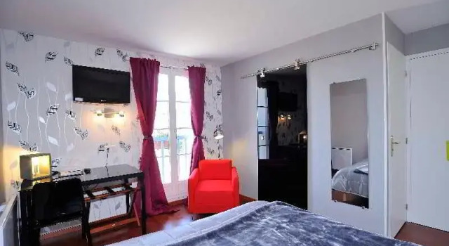 Номер Deluxe Logis Hôtel Restaurant Aux Maisons