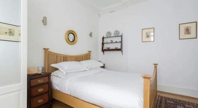 Clanricarde Gardens II by Onefinestay