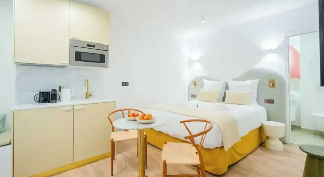 Cosy Studio - Hyper Centre St Tropez, Забронировать Апартаменты/квартира Отели Сен-Тропе с парковкой, рядом с Cimitière Marin, Парковка