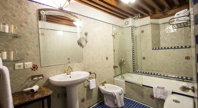 Camera Standard Riad Myra