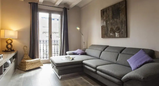 Апартаменты Elegant Eixample Apartment Nicely Decorated