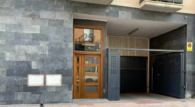 Suite Anna, Забронировать Отель Отели и гостиницы Сарагосы, рядом с Церковь Санта-Марии Магдалены, Отель