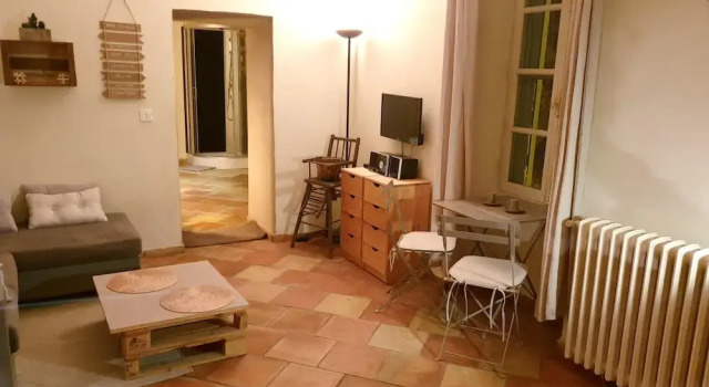 Apartment With one Bedroom in Grambois, With Wifi, Rezerwuj Apartament Grambois Luberon