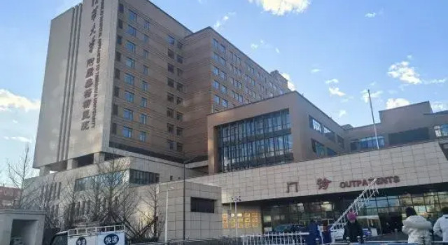 Hefeng Xinyi Hotel (Beijing Jinsong Guangqumenwai Subway Station Store), Book Hotel Hoteller i Beijing Province med parkering, Parkering
