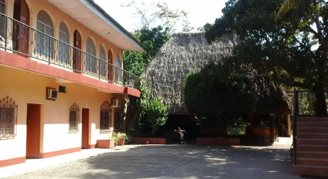 Hotel y Restaurante La Fonda Escondida, Reserva ahora Hotel Río Dulce Izabal