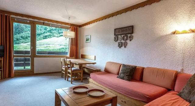 Appartement Les Allues-Méribel, 2 pièces, 6 personnes - FR-1-355-50