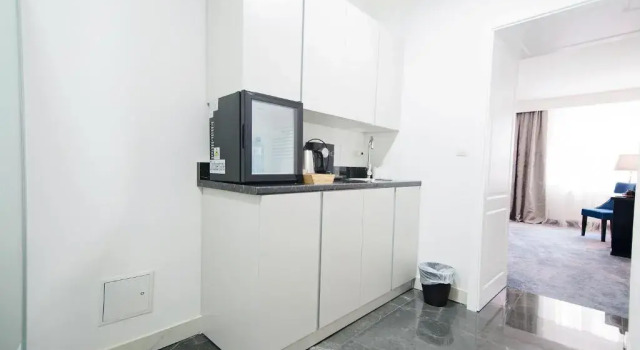 Студия 1st City Apartments