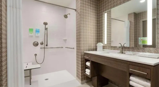 Studio Suite Home2 Suites By Hilton Portland Airport
