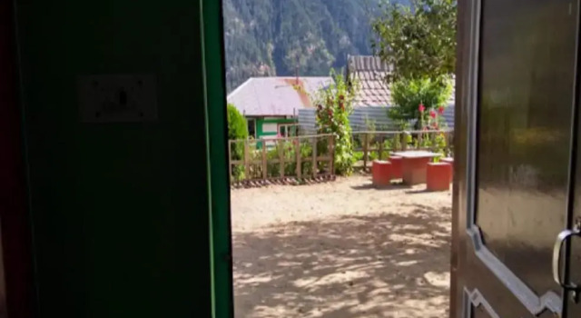 Семейный номер Standard StayApart Shruti Guest House