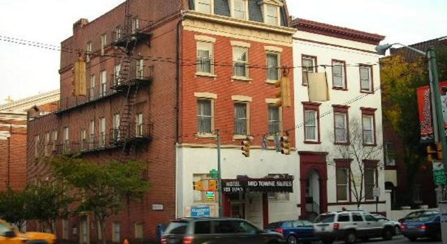 Midtown Inn, Buchen Sie Hotel Mount Vernon Baltimore, in der Nähe von Johnston Square