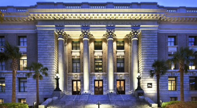 Le Méridien Tampa, The Courthouse