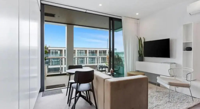 Sleek Modern Studio with Balcony by Zodiak Stays