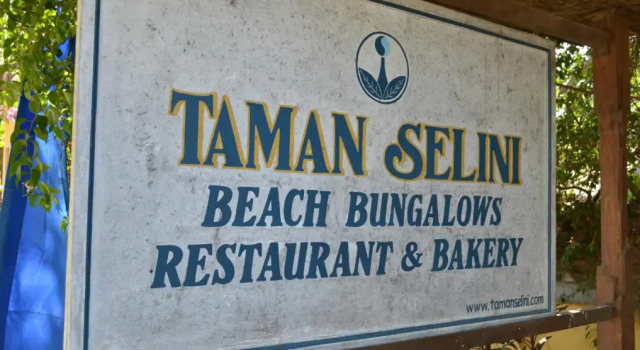 Taman Selini Wahana Beach, Забронировать Отель Пемутеран Булеленг