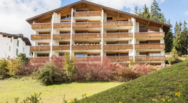 Casa Biala 3, Book Hotel Laax 