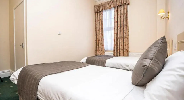Двухместный номер Standard Borough Arms Hotel