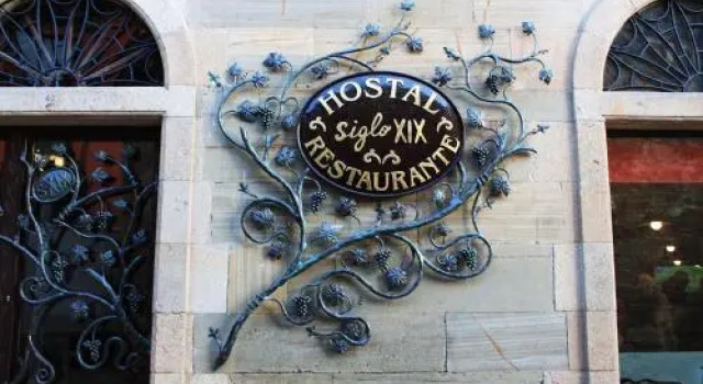 Hostal Siglo XIX, Reserva ahora Hotel Cacabelos 