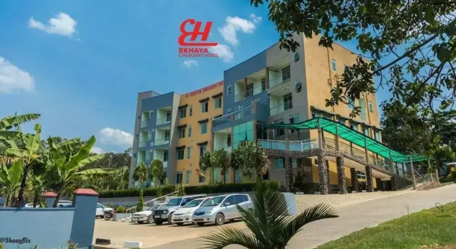 Ekhaya Crescent Hotel, Boek Hotel Mbarara Western Uganda