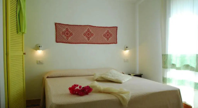 Is Cannisonis, Rezervați Hotel Torre Dei Corsari Costa Verde