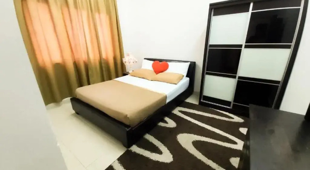 Homestay Kondo Mewah l/d kolam renang & playground di Kota Bharu
